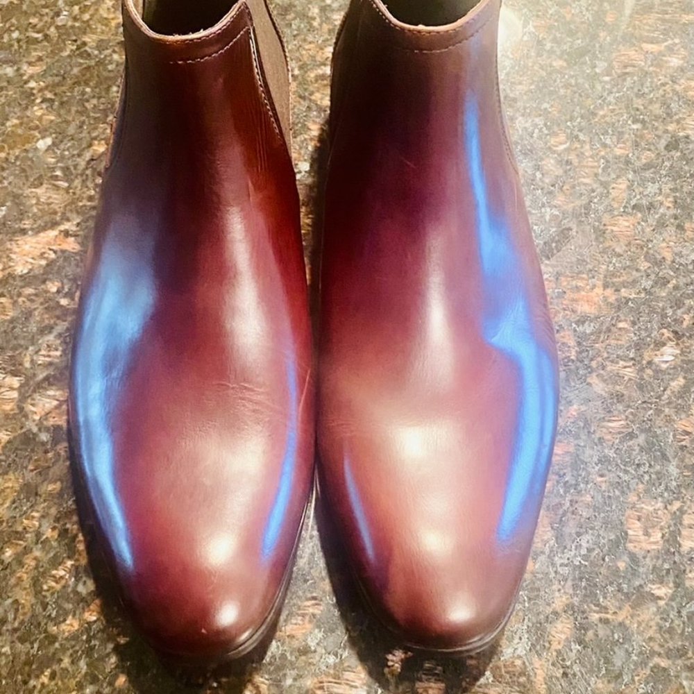 Kenneth Cole New York  Brown  Leather Chelsea Boot 10.5